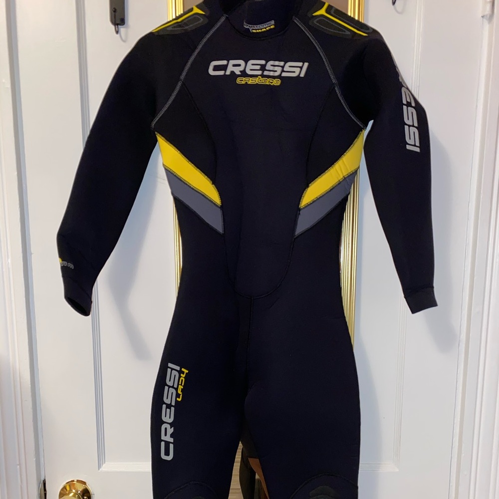 Wetsuit - Picture 2 of 7